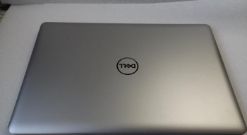 Dell Inspiron 5770 Intel i7-8550U 2TB HDD+256GB SSD 16GB AMD AMD Radeon 530 4GB FHD Silver Free DOS 