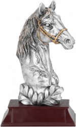 Trofeu Figurina din Rasina Cal Ecvestru cu inaltime 21 cm 