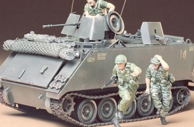 TAMIYA 35135 - 1 35 U.S. M113 ACAV