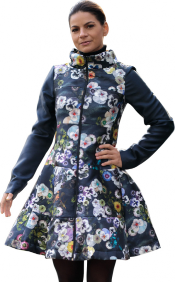 Jacheta in clos cu imprimeu floral 40EU Penny 