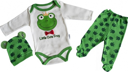 Compleu bebelusi trei piese broscuta 0417 alb cu imprimeu verde Minionii 3-6 luni