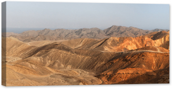 Tablou luminos in intuneric GlowforHome Panorama peisajului cu munti din desert 80 cm x 40 cm 
