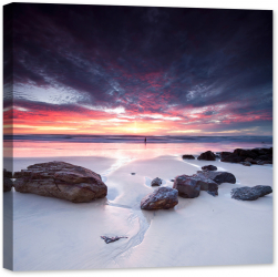Tablou luminos in intuneric GlowforHome Peisaj Australian la mare si plaja cu apus fantastic la ocean cu pietre si nisip fin 60 cm x 60 c 