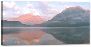 Tablou luminos in intuneric GlowforHome Privire panoramica asupra muntelui de pe lac 80 cm x 40 cm 