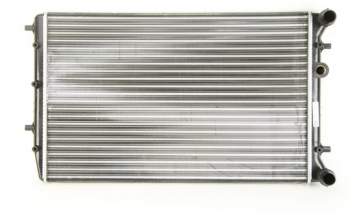 Radiator apa VW POLO 9N TYC 737-0041 