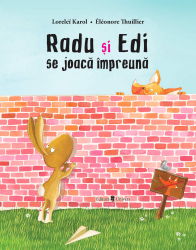 Radu si Edi se joaca impreuna 