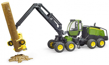 Tractor forestier John Deere 1270G cu un bustean Bruder 