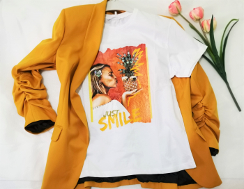 Tricou alb Ananas din vascoza cu strasuri si print L
