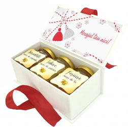 Cadou dulce cutie cu 3 borcanele de miere si mesaj personalizabil tematica Martie - DSBC301002 - 23h Events 