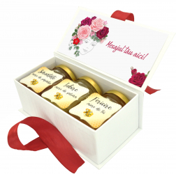 Cadou dulce cutie cu 3 borcanele de miere si mesaj personalizabil tematica Martie - DSBC301007 - 23h Events 