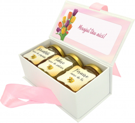 Cadou dulce cutie cu 3 borcanele de miere si mesaj personalizabil tematica Martie - DSBC301009 - 23h Events 
