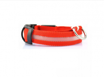 Zgarda textila cu lumina ajustabila pentru caini 35-43 cm Rosu 