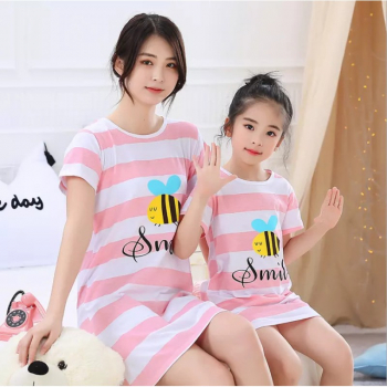 Camasa de noapte pentru fetite alb-roz cu albina-11-12 ani