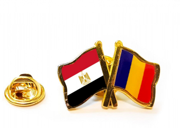 Insigna pin steag Romania si Egipt 
