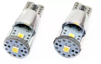 Set becuri auto cu LED CANBUS compatibil T10e W5W 3 SMD ALU Alb 12V/24V destinat competitiilor auto sau off-road 