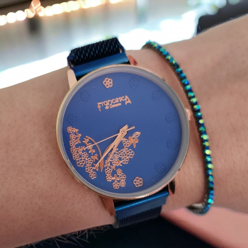 Ceas de dama cu bratara metalica inchidere magnetica albastru accesoriu bratara inclusa