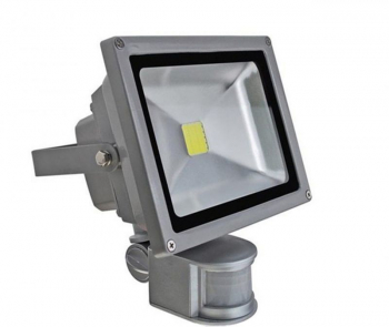 Proiector Led Cu Tehnologie Senzor De Miscare Putere De 30 W Flux Luminos 1800 Lumeni Unghi Dispersie La 120 Grade Grad De Protectie Ip6 