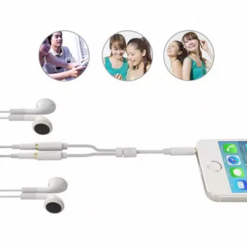 3.5mm Male to 2 x 3.5mm Female Slim Stereo Splitter Lungime 0.25M Culoare Alb 