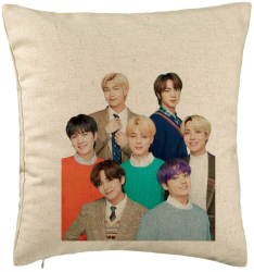 Perna Decorativa BTS Army cu Semnaturi 40x40 cm Bej Husa Detasabila Burduf 