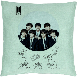 Perna Decorativa BTS Army in Costum cu Semnaturi 40x40 cm Verde Menta Husa Detasabila Burduf 