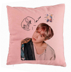 Perna Decorativa BTS J-hope 40x40 cm Roz Husa Detasabila Burduf 
