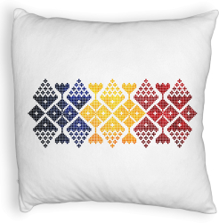 Perna Decorativa Fluffy Model cu Motive Locale 40x40 cm Alba Husa Detasabila Burduf 