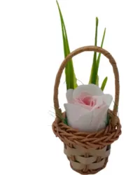 Aranjament floral deosebit 1 trandafiri cosulet flori de sapun 