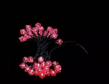 Ghirlanda luminoasa forma diamant 40 LED-uri rosii culoare WELL 