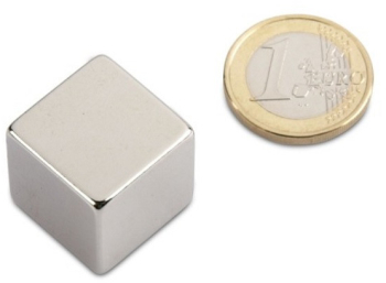 Magnet puternic neodim cub 20x20mm cu suprafata nichelata 