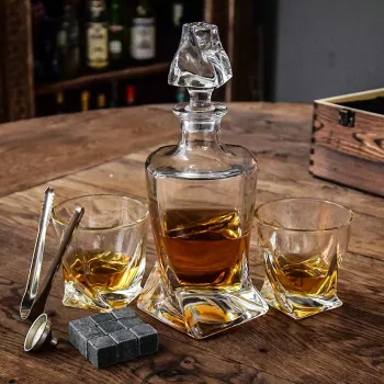 Set decantor bauturi - Twisted 