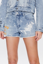 Pantaloni scurti Guess Mom W3GD26 Alb/Albastru deschis 29 US 