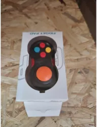 Jucarie interactiva antistres Fidget Pad pentru copii Multicolora Negru + 3 ani Flippy 