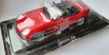 MACHETA AUTO BMW - Z8 SCARA 1 43 
