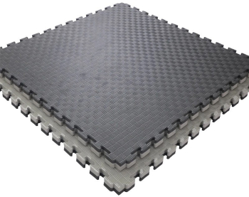 Covoras tip puzzle xxl spuma eva 100x100 cm grosime 2 cm antiderapant bicolor culoare produs negru-gri