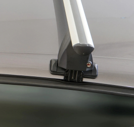 Bare transversale Menabo Delta Silver pentru Chrysler 300 II 4 usi model 2011+ 