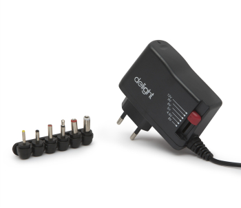 Adaptor de retea universal 2500mA 3V 4.5V 5V 6V 9V 12V CC delight 55056C 