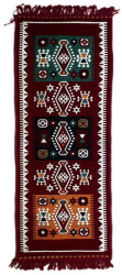 Covor rosu cu model traditional multicolor 165x60 cm 