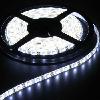 Banda Led Klausstech Cu Lumina Alba Rece Cu Lungime De 5 M Protectie Ip20 Material Flexibil Utilizare Interior/exterior Montare Usoara 