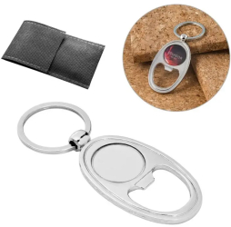 Breloc metalic cu desfacator de sticle si carabina 