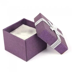 Cutie pentru cadouri cu fundite mov 4 cm x 4 cm x 3 cm 