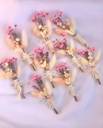 Set 9 Cocarde flori pentru piept din Flori Naturale Uscate - Eleganta si Rafinament pentru Evenimentele 