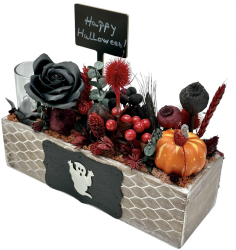 Aranjament floral mediu de Halloween cu flori uscate trandafir din sapun si dovleac Multicolor 