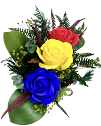Aranjament floral traditional tricolor cu trandafiri si plante naturale criogenate Albastru Galben Rosu 