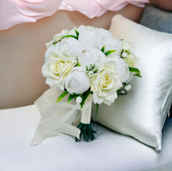 Buchet de flori mediu cu trandafiri si bujori din matase 