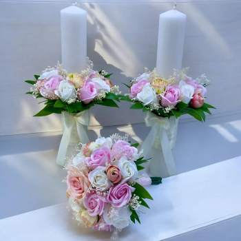 Set buchet si lumanari cu trandafiri din foita parfumata de sapun si floarea miresei naturale uscata - Alb Roz 