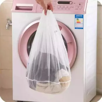 Plasa practica pentru spalat lenjeria intima 