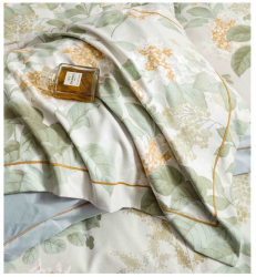 Lenjerie de lux cu elastic bleu si crem din bumbac finet 6 Piese cu model floral multicolor si flori portocalii