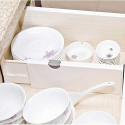 Organizator pliabil reglabil pentru sertare de la 27cm x 44cm 