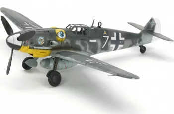 Kit de construit avion Messerschmitt Bf 109 G-6 1 72 