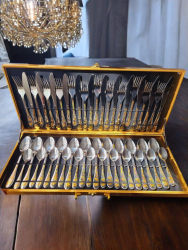 Set tacam 48 piese cu design floare 